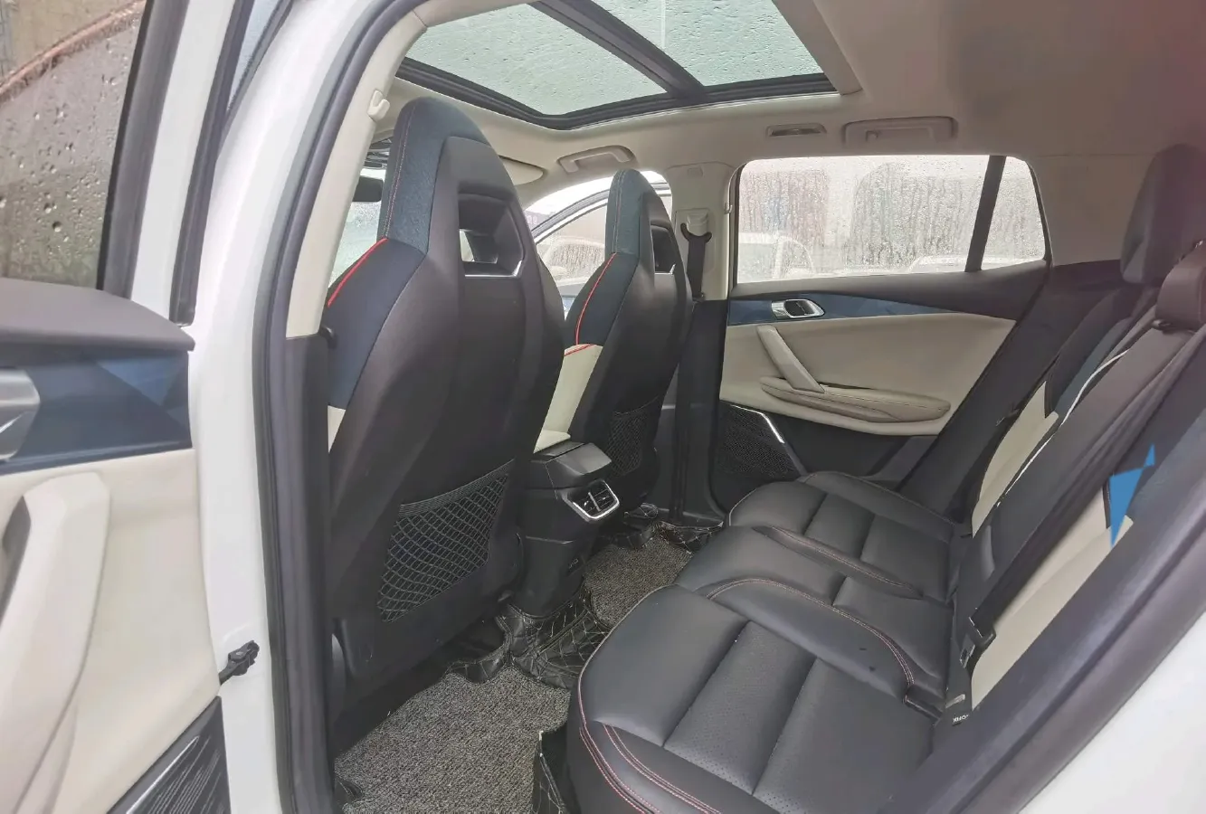 2020 LYNK&CO 06 1.5T 177HP L3 7DCT,autocango,china used car exporter,china ev exporter,chinese used car exporter,chinese used ev exporter