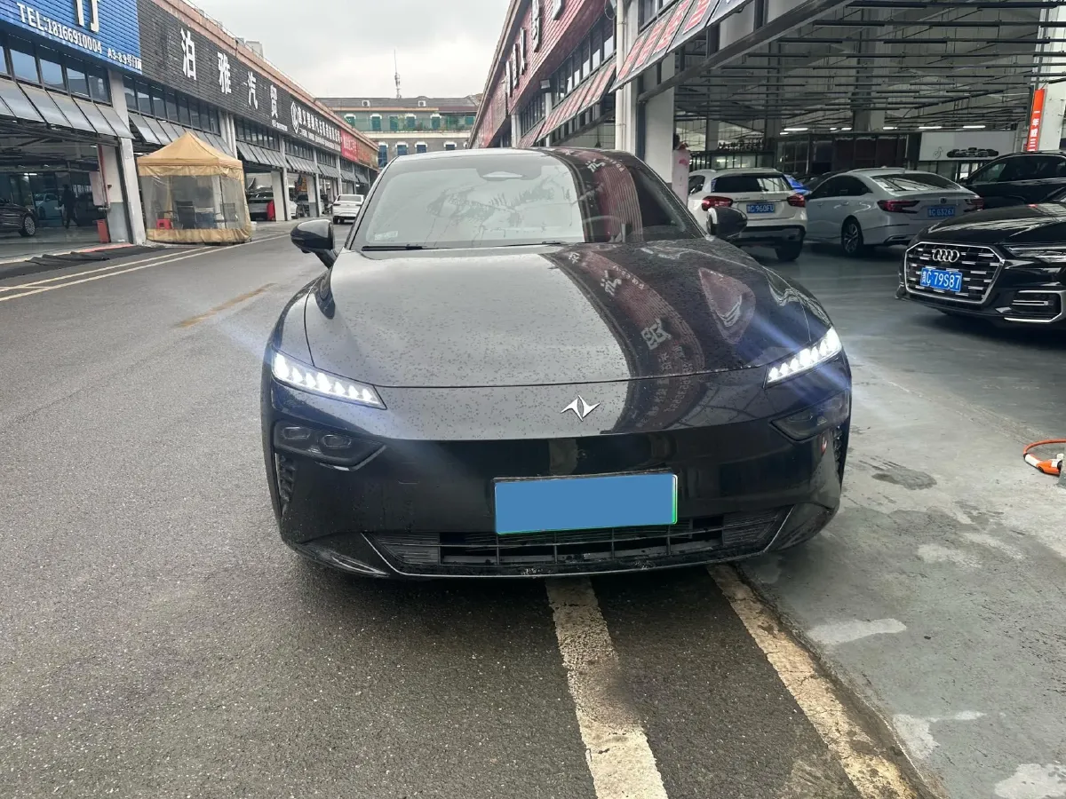 2024 DongFeng eπ eπ007 REEV 105HP REEV 28.4KWH,autocango,china used car exporter,china ev exporter,chinese used car exporter,chinese used ev exporter