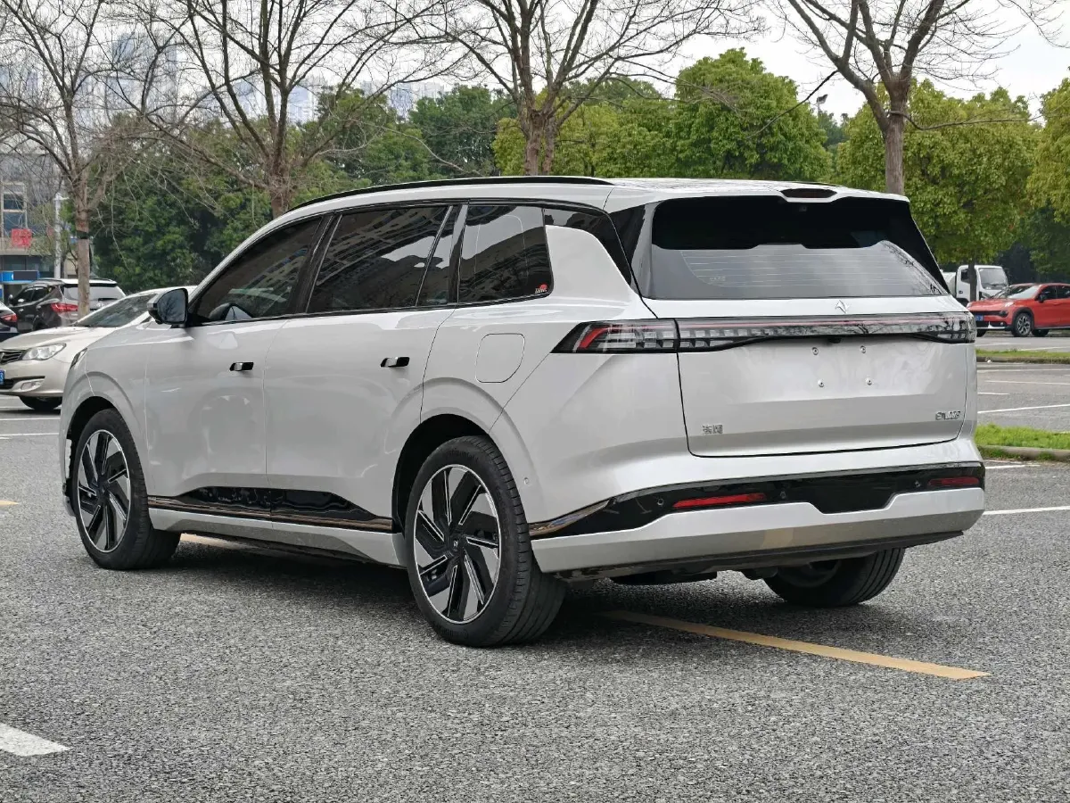 2024 DongFeng eπ eπ008 1.5T 147HP L4 REEV 34.32KWH,autocango,china used car exporter,china ev exporter,chinese used car exporter,chinese used ev exporter