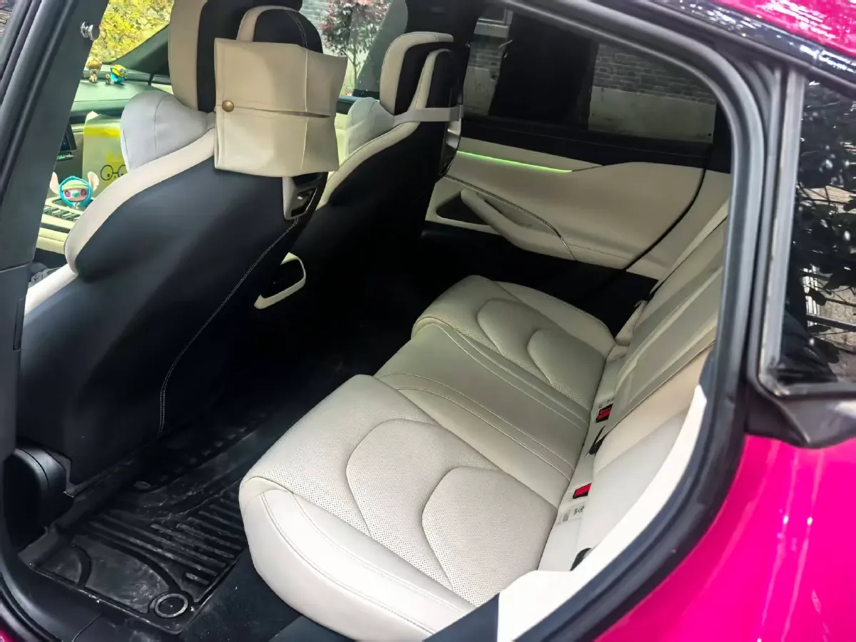 2024 MI SU7 BEV 101KWH,autocango,china used car exporter,china ev exporter,chinese used car exporter,chinese used ev exporter