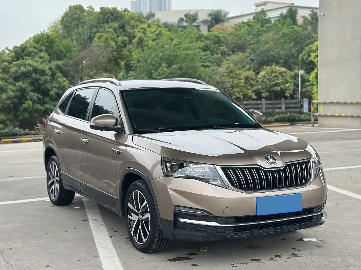 2020 Skoda Kamiq 1.5L 112HP L4 6AT,autocango,china used car exporter,china ev exporter,chinese used car exporter,chinese used ev exporter