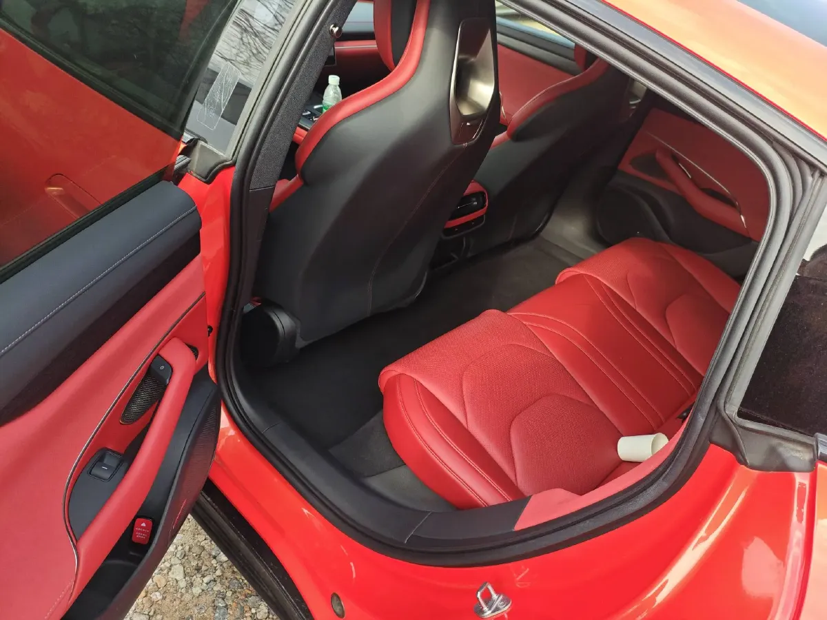 2024 MI SU7 BEV 73.6KWH,autocango,china used car exporter,china ev exporter,chinese used car exporter,chinese used ev exporter