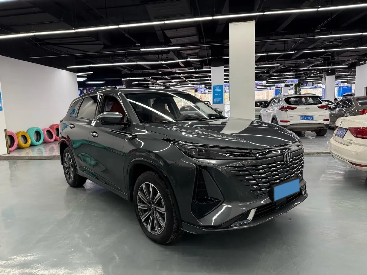 2024 ChangAn CS75 Plus 1.5T 188HP L4 8AT,autocango,china used car exporter,china ev exporter,chinese used car exporter,chinese used ev exporter