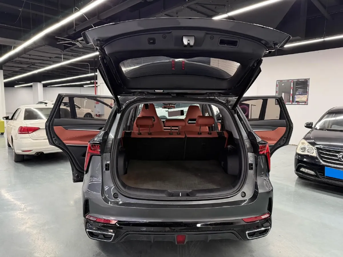 2024 ChangAn CS75 Plus 1.5T 188HP L4 8AT,autocango,china used car exporter,china ev exporter,chinese used car exporter,chinese used ev exporter