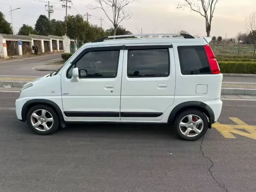 2020 BAIC ChangHe Wagon R X5 1.4L 97HP L4 5MT,autocango,china used car exporter,china ev exporter,chinese used car exporter,chinese used ev exporter