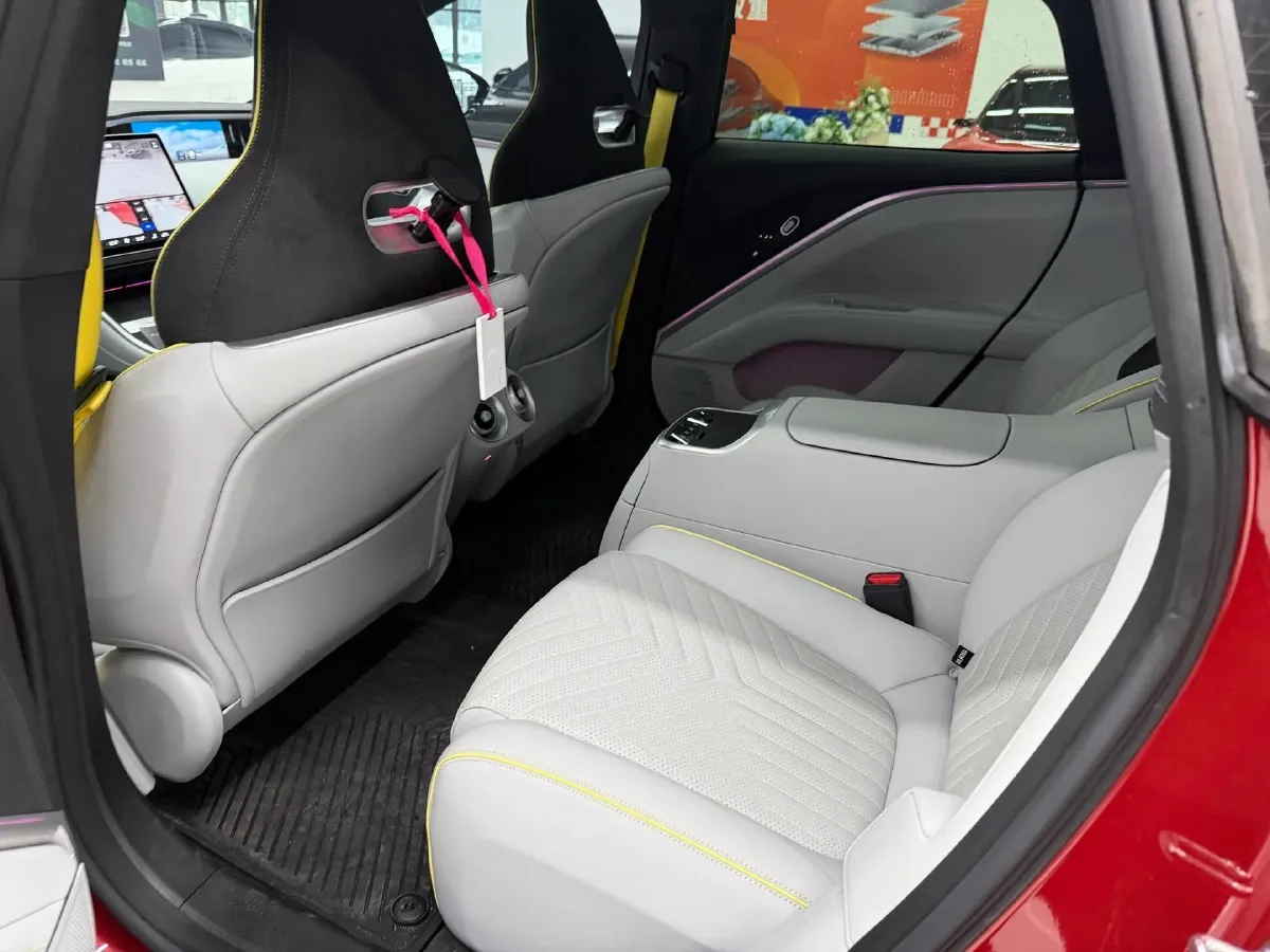 2022 Avatr 11 BEV 90.38KWH,autocango,china used car exporter,china ev exporter,chinese used car exporter,chinese used ev exporter