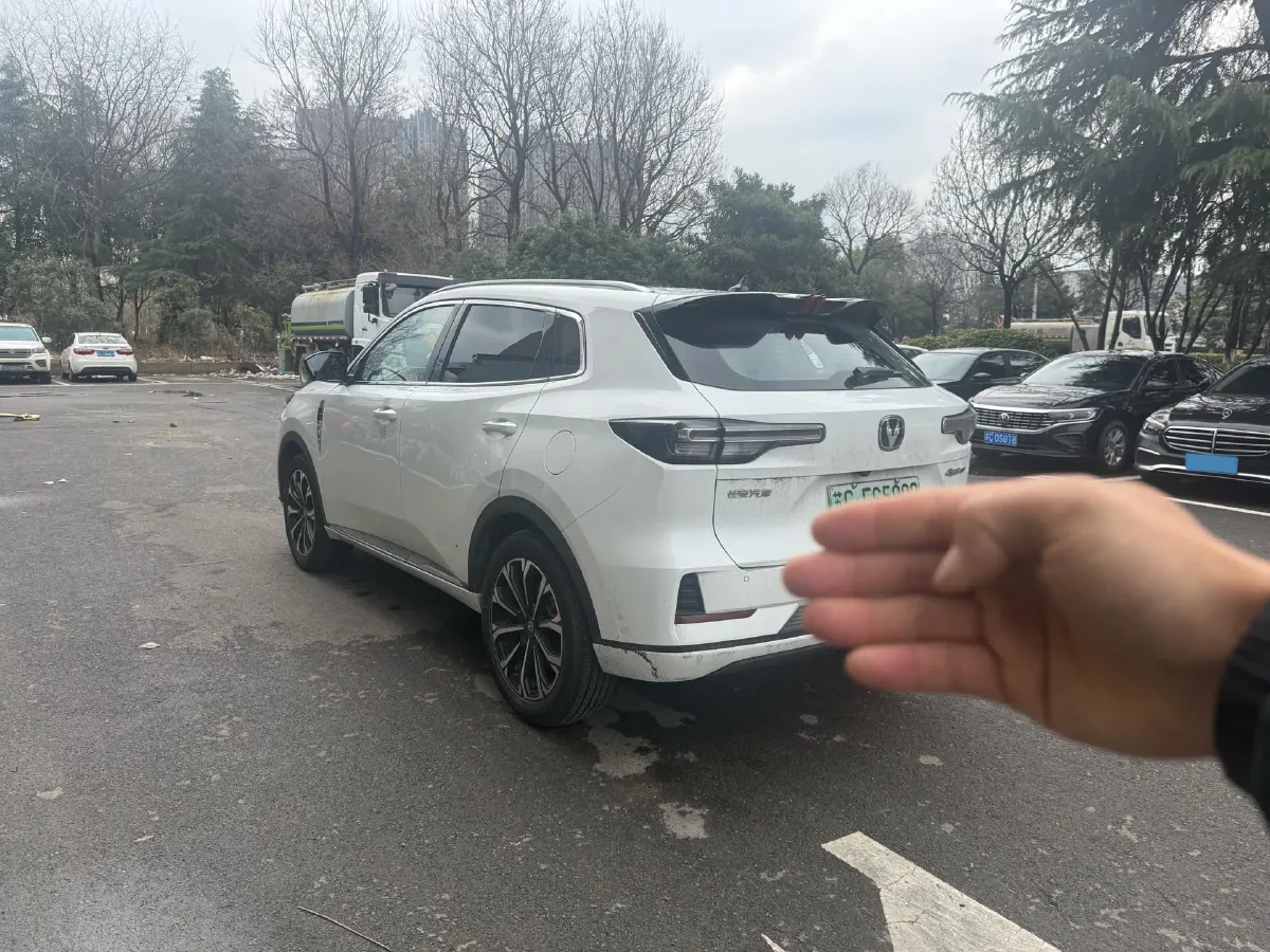 2025 ChangAn CS55PLUS PHEV 1.5L 98HP L4 E-CVT PHEV,autocango,china used car exporter,china ev exporter,chinese used car exporter,chinese used ev exporter