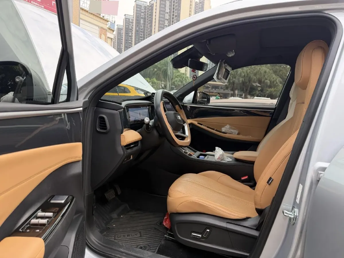 2024 Geely Galaxy L7 1.5T 163HP L4 3DHT PHEV 18.7KWH,autocango,china used car exporter,china ev exporter,chinese used car exporter,chinese used ev exporter