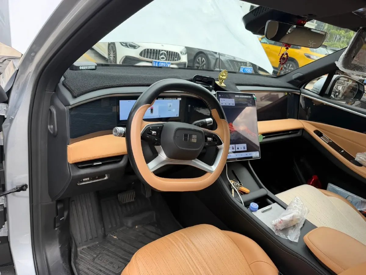 2024 Geely Galaxy L7 1.5T 163HP L4 3DHT PHEV 18.7KWH,autocango,china used car exporter,china ev exporter,chinese used car exporter,chinese used ev exporter