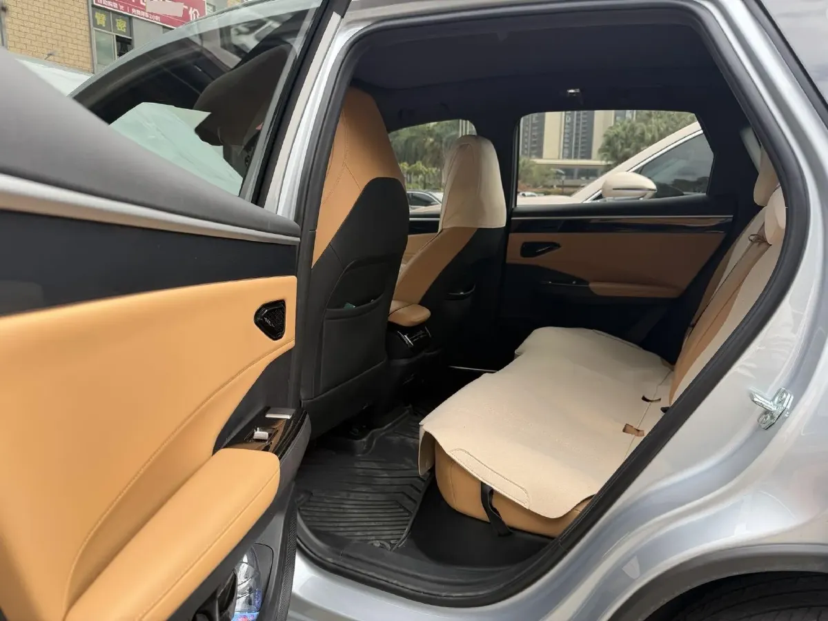 2024 Geely Galaxy L7 1.5T 163HP L4 3DHT PHEV 18.7KWH,autocango,china used car exporter,china ev exporter,chinese used car exporter,chinese used ev exporter