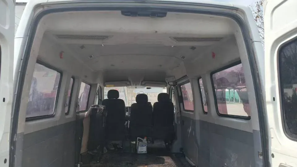 2021 MAXUS XinTu V80 2.0T 139HP L4 6MT,autocango,china used car exporter,china ev exporter,chinese used car exporter,chinese used ev exporter