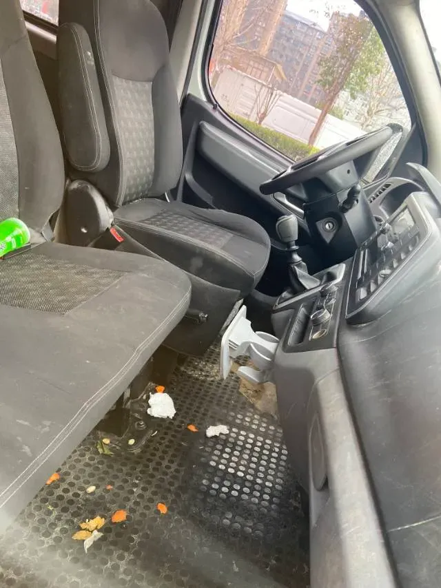 2021 MAXUS XinTu V80 2.0T 139HP L4 6MT,autocango,china used car exporter,china ev exporter,chinese used car exporter,chinese used ev exporter