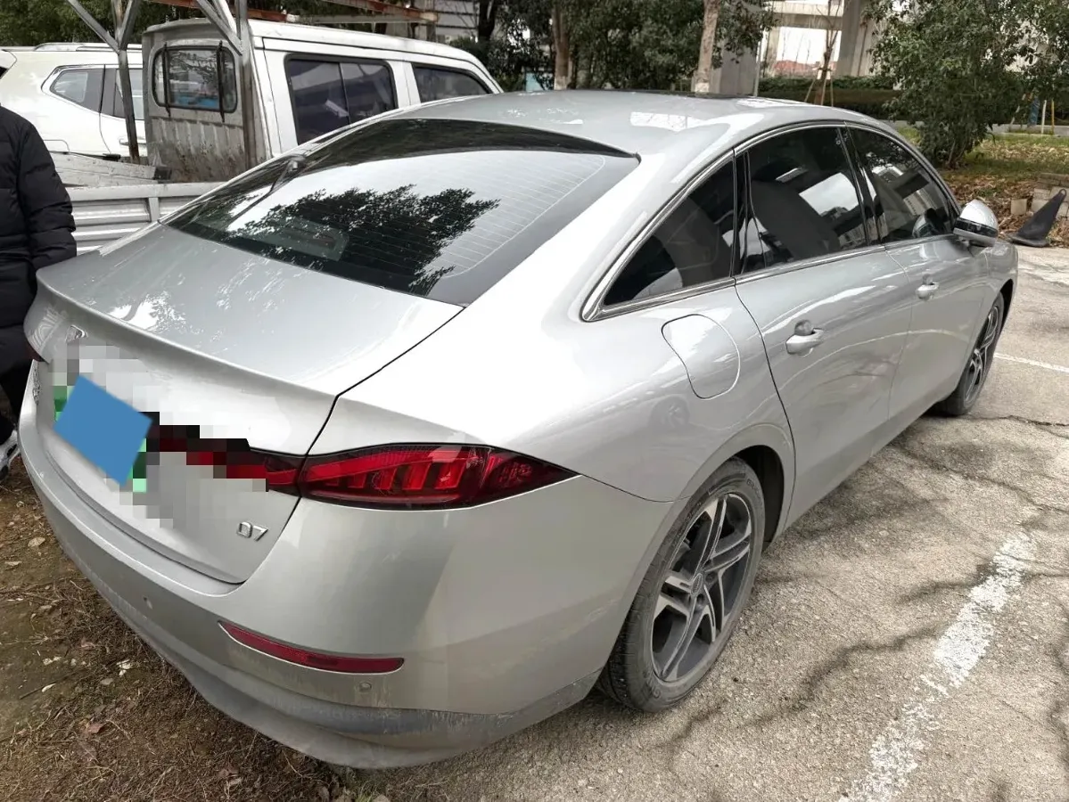 2023 Roewe D7 1.5L 112HP L4 1DHT PHEV 21.4KWH,autocango,china used car exporter,china ev exporter,chinese used car exporter,chinese used ev exporter