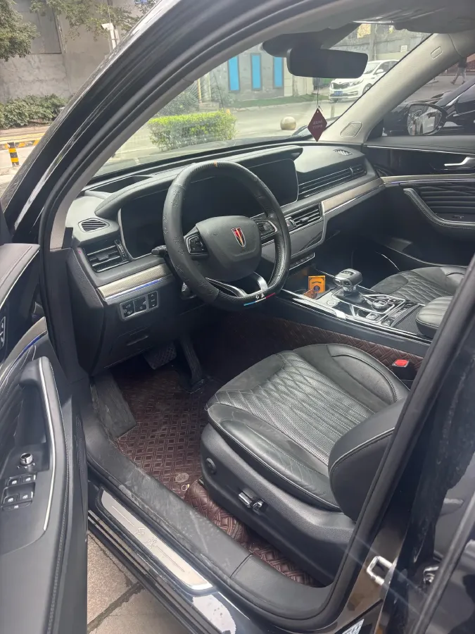 2022 HongQi HS5 2.0T 224HP L4 6AT,autocango,china used car exporter,china ev exporter,chinese used car exporter,chinese used ev exporter