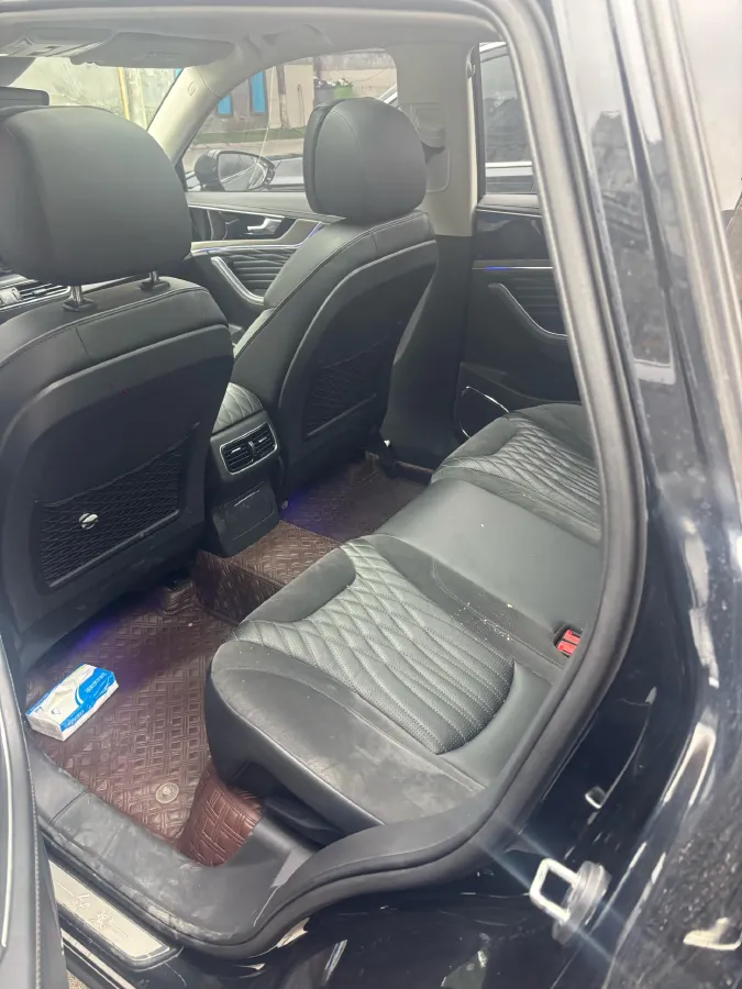 2022 HongQi HS5 2.0T 224HP L4 6AT,autocango,china used car exporter,china ev exporter,chinese used car exporter,chinese used ev exporter