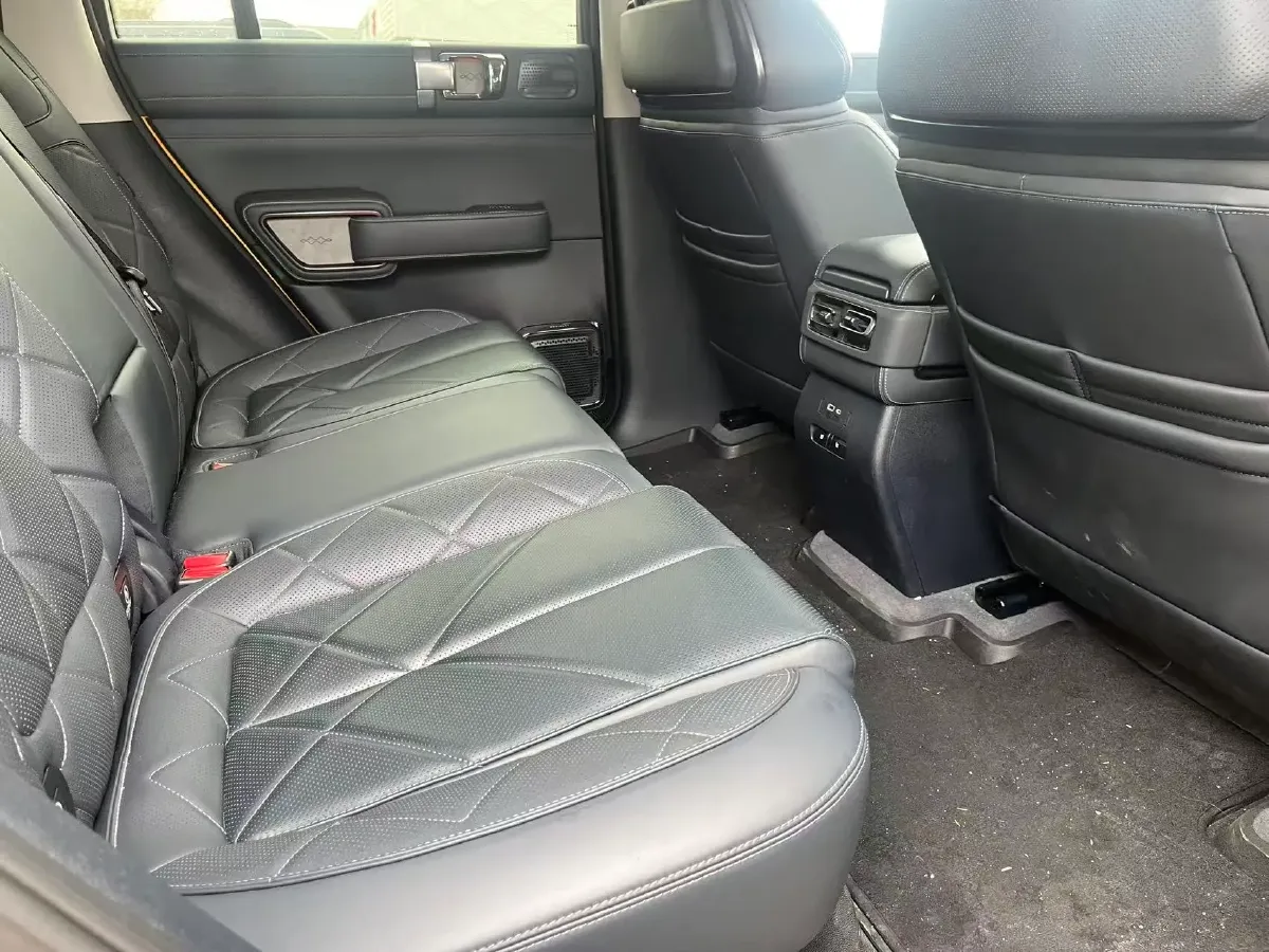 2023 FangChengBao Bao 5 1.5T 194HP L4 E-CVT PHEV 31.8KWH,autocango,china used car exporter,china ev exporter,chinese used car exporter,chinese used ev exporter