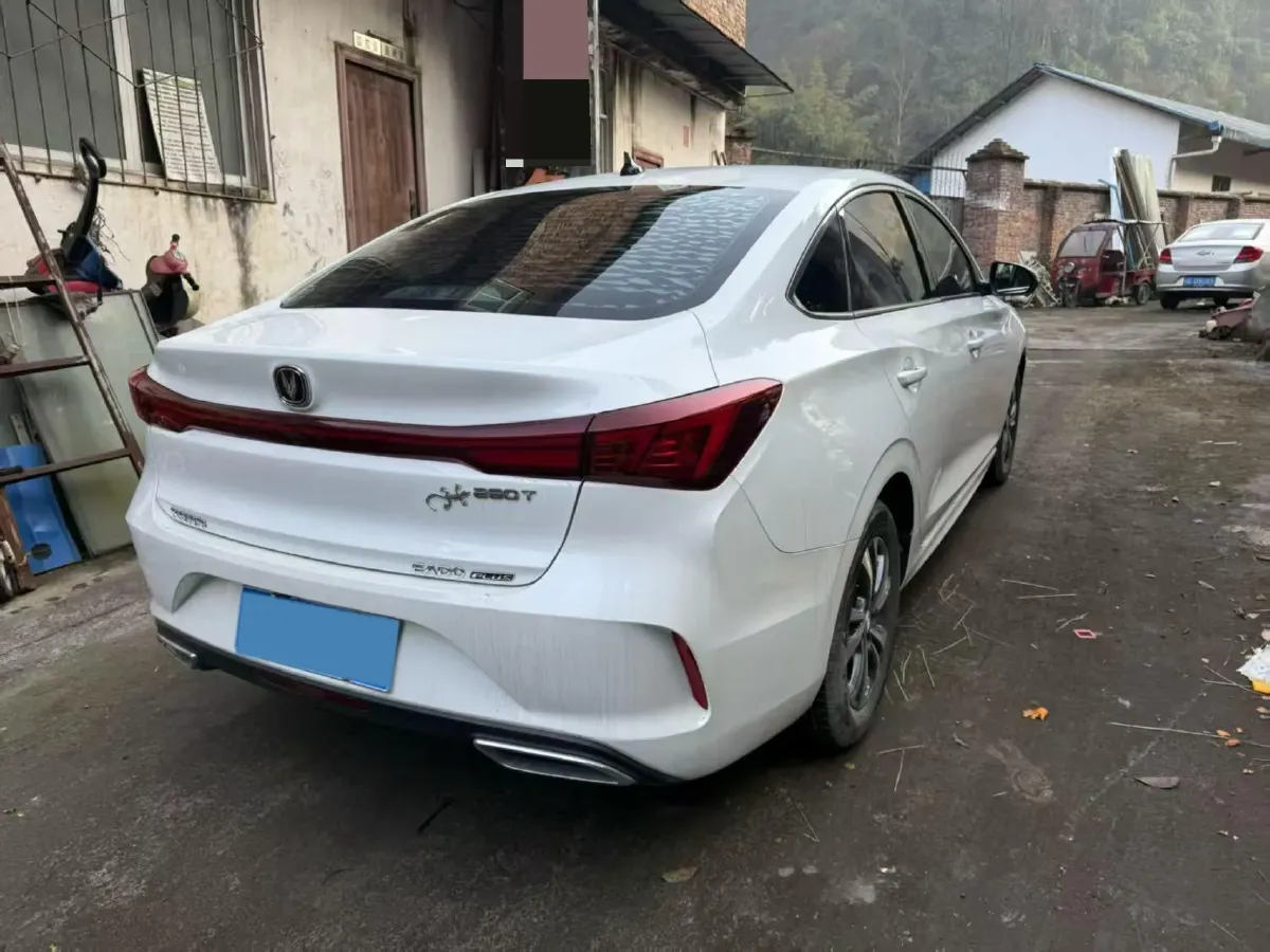 2022 ChangAn Eado 1.4T 160HP L4 7DCT,autocango,china used car exporter,china ev exporter,chinese used car exporter,chinese used ev exporter