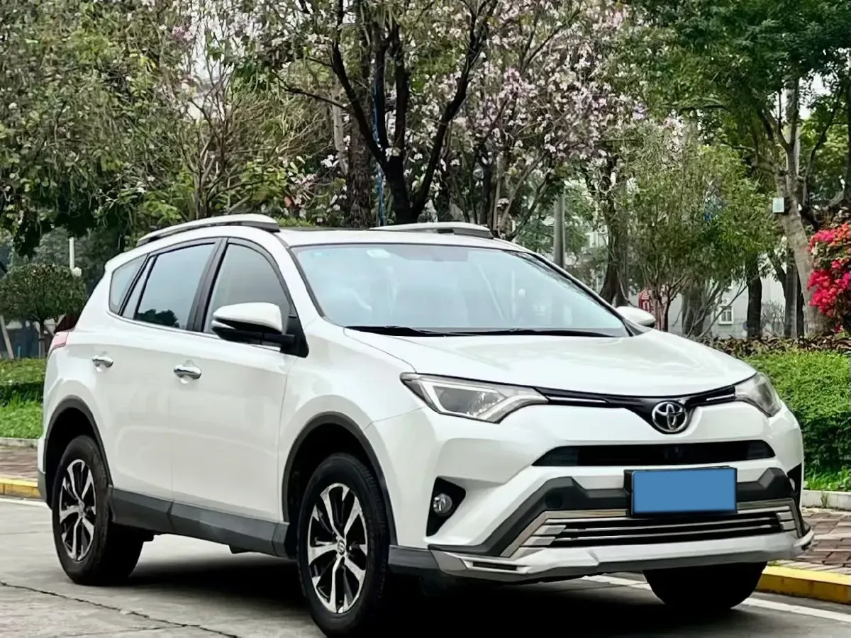 2018 Toyota RAV4 2.0L 151HP L4 CVT,autocango,china used car exporter,china ev exporter,chinese used car exporter,chinese used ev exporter
