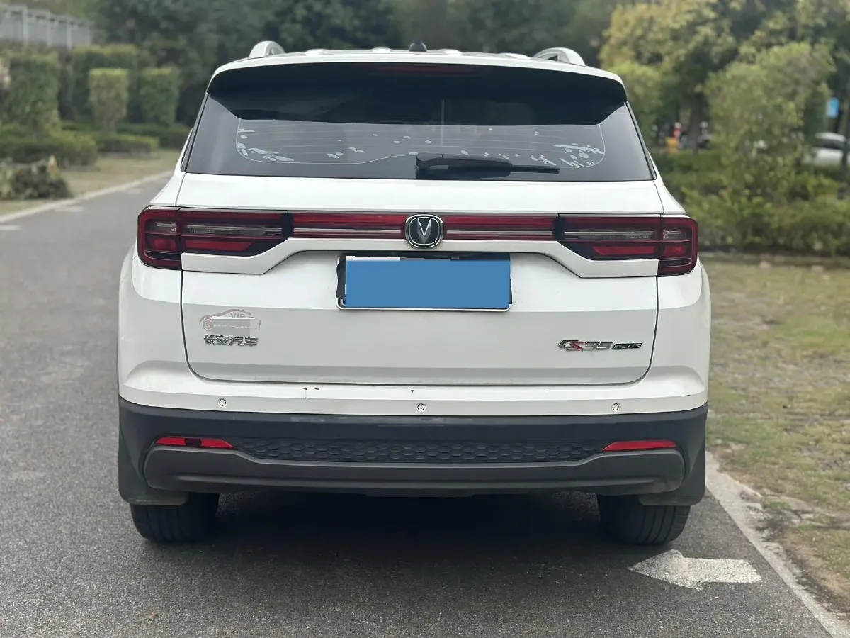 2021 ChangAn CS35 Plus 1.6L 128HP L4 CVT,autocango,china used car exporter,china ev exporter,chinese used car exporter,chinese used ev exporter