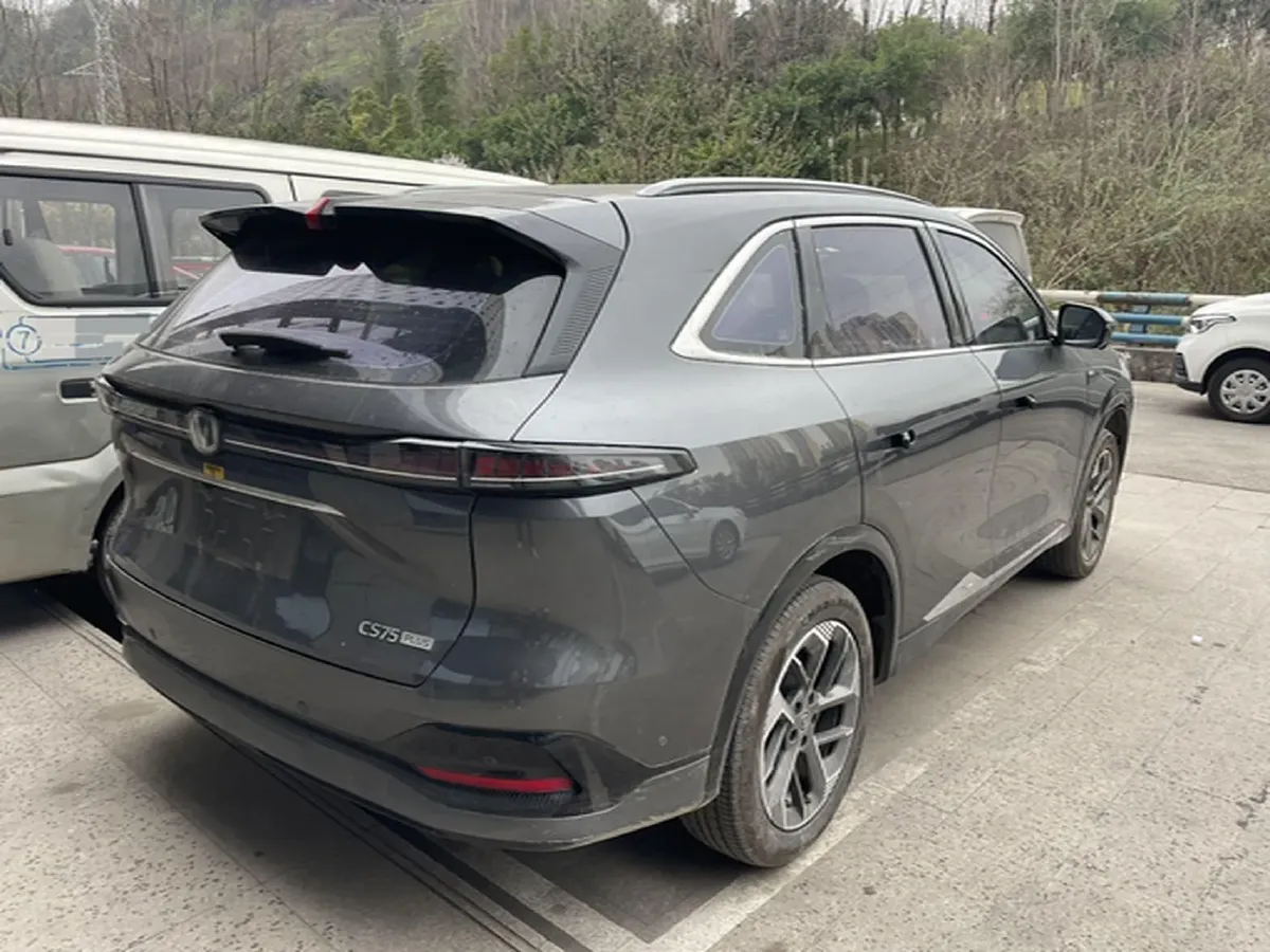 2025 ChangAn CS75 Plus 1.5T 192HP L4 8AT,autocango,china used car exporter,china ev exporter,chinese used car exporter,chinese used ev exporter