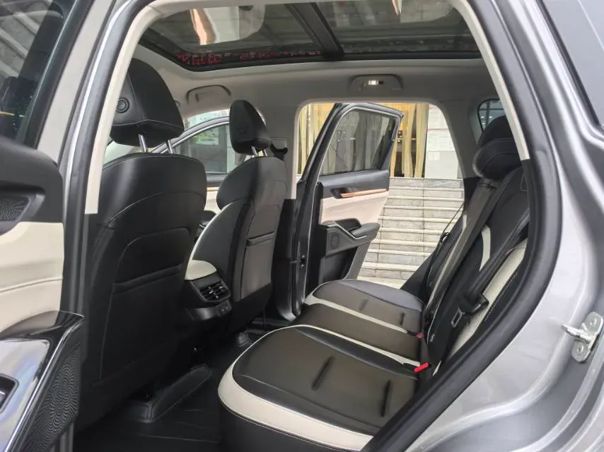 2021 Haval H6 2.0T 211HP L4 7DCT,autocango,china used car exporter,china ev exporter,chinese used car exporter,chinese used ev exporter