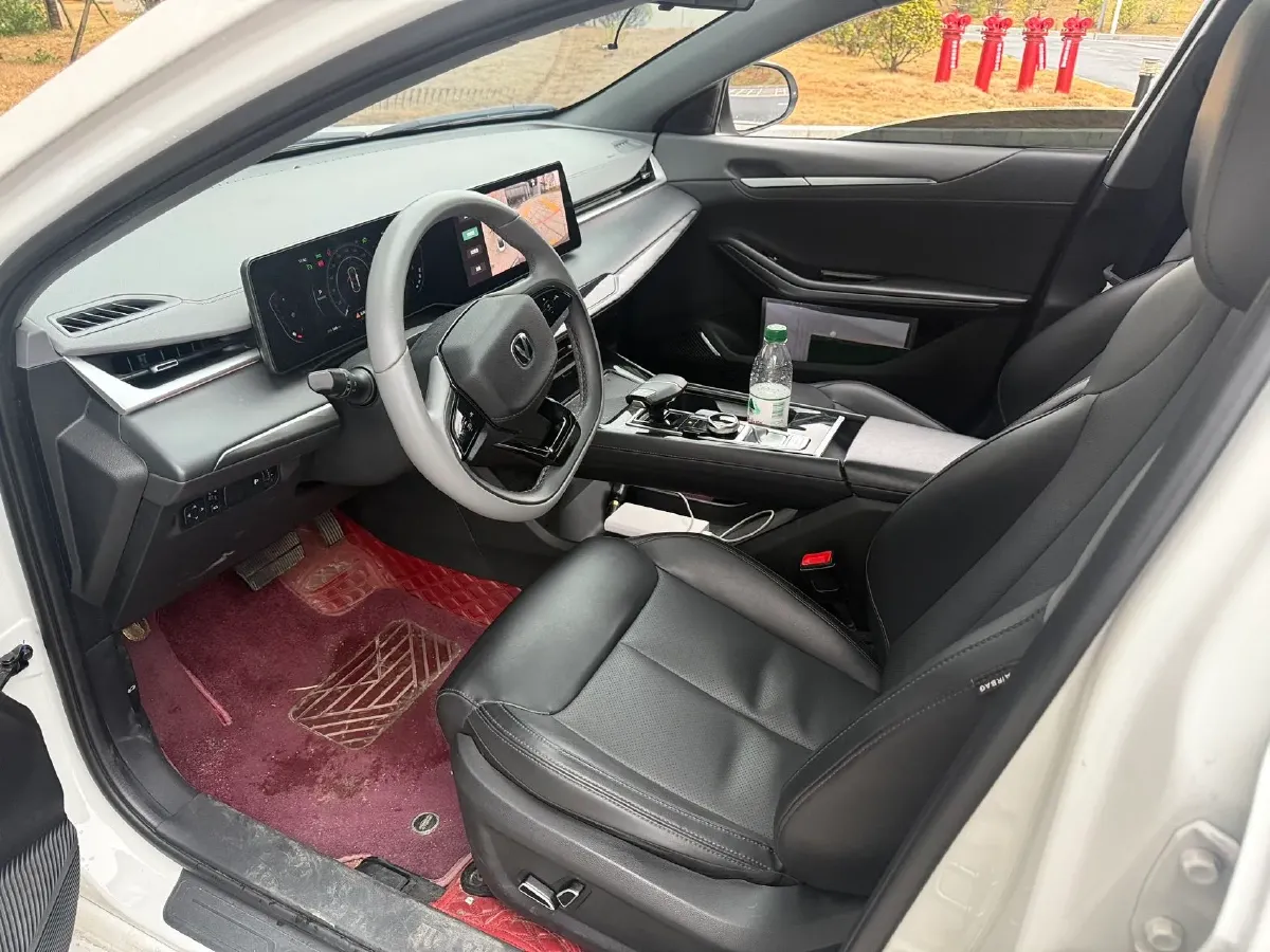 2023 ChangAn Raeton Plus 1.5T 188HP L4 7DCT,autocango,china used car exporter,china ev exporter,chinese used car exporter,chinese used ev exporter