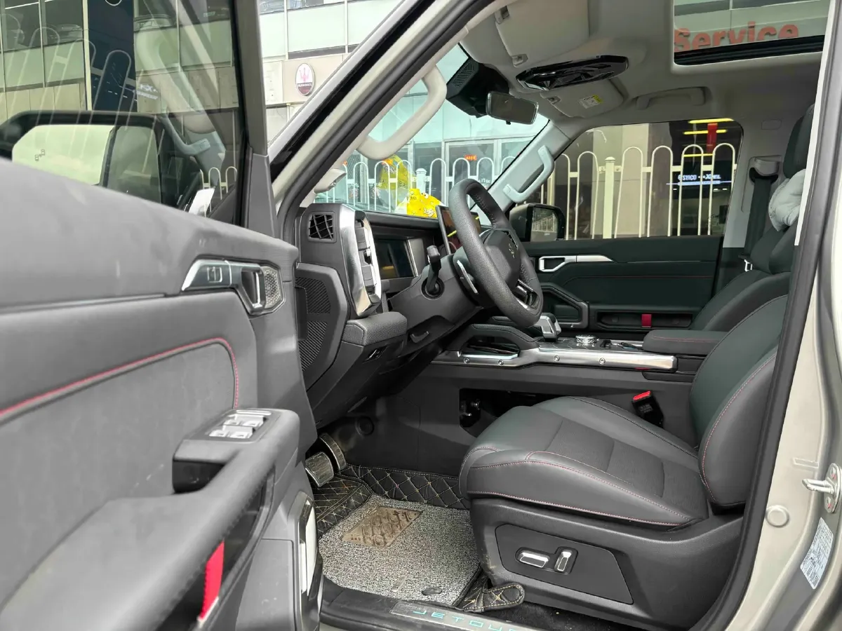 2023 Jetour Traveller 2.0T 254HP L4 7DCT,autocango,china used car exporter,china ev exporter,chinese used car exporter,chinese used ev exporter