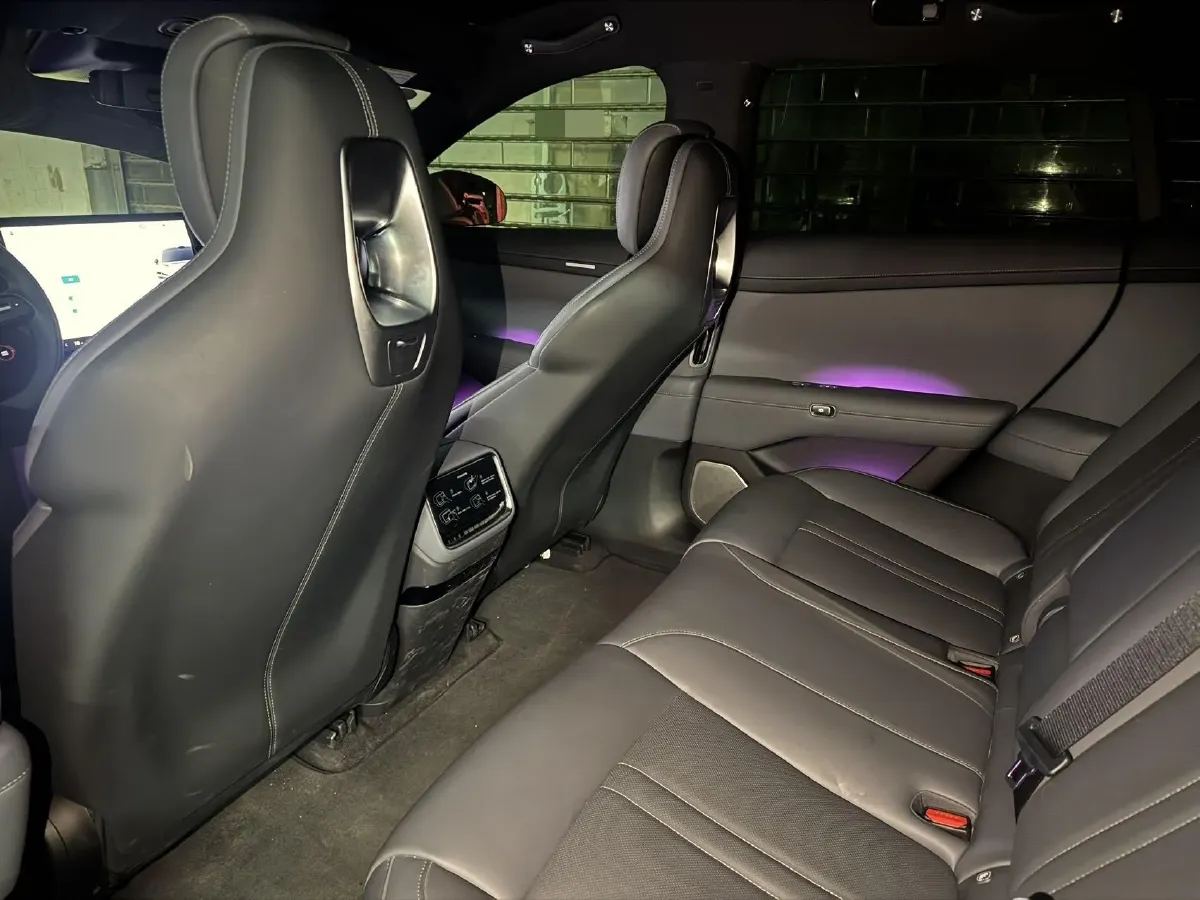 2025 MI YU7 BEV 96.3KWH,autocango,china used car exporter,china ev exporter,chinese used car exporter,chinese used ev exporter