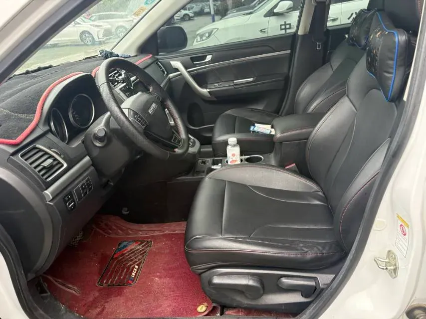 2017 Haval M6 1.5T 150HP L4 6AT,autocango,china used car exporter,china ev exporter,chinese used car exporter,chinese used ev exporter