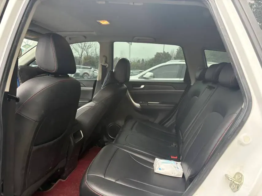 2017 Haval M6 1.5T 150HP L4 6AT,autocango,china used car exporter,china ev exporter,chinese used car exporter,chinese used ev exporter