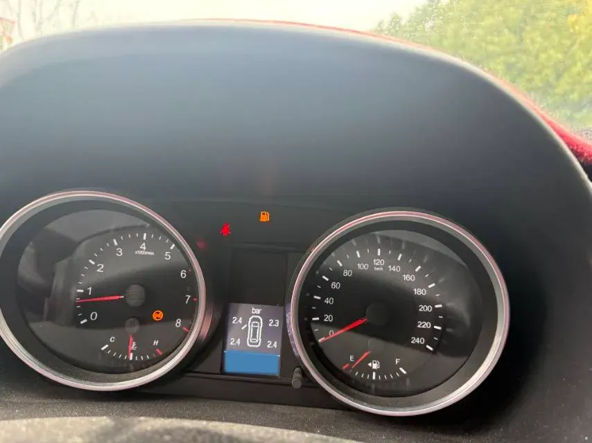 2017 Haval M6 1.5T 150HP L4 6AT,autocango,china used car exporter,china ev exporter,chinese used car exporter,chinese used ev exporter