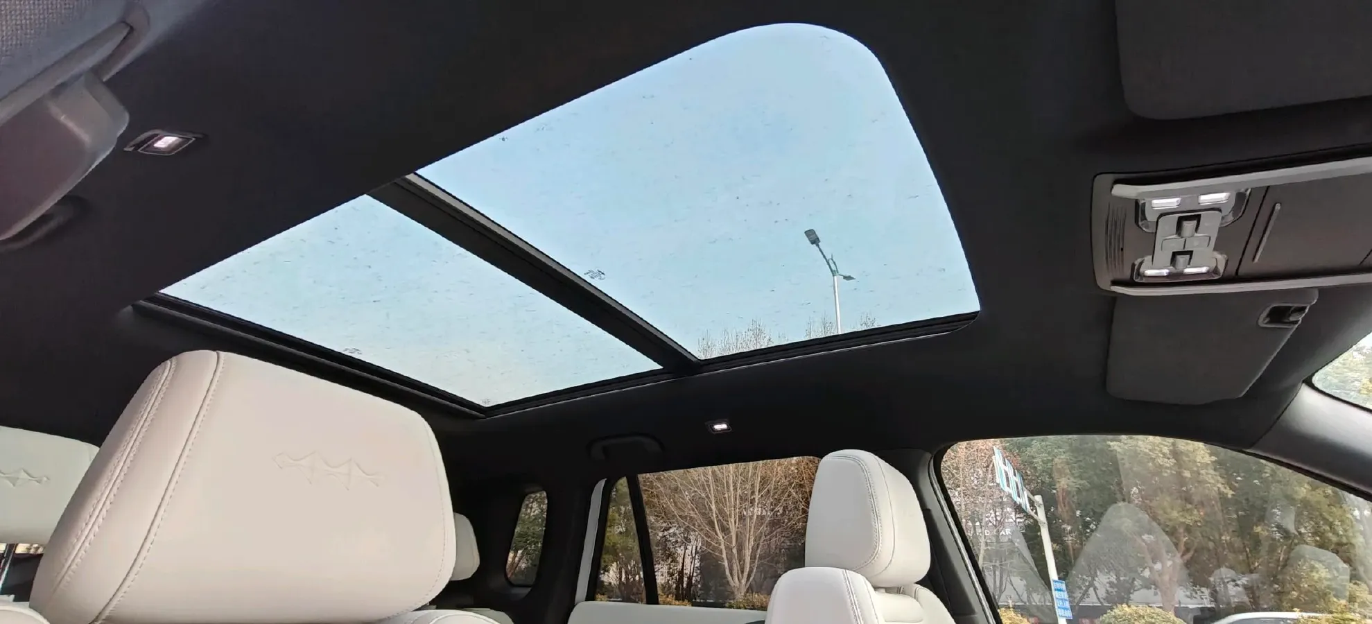 2025 FangChengBao Tai 3 BEV,autocango,china used car exporter,china ev exporter,chinese used car exporter,chinese used ev exporter