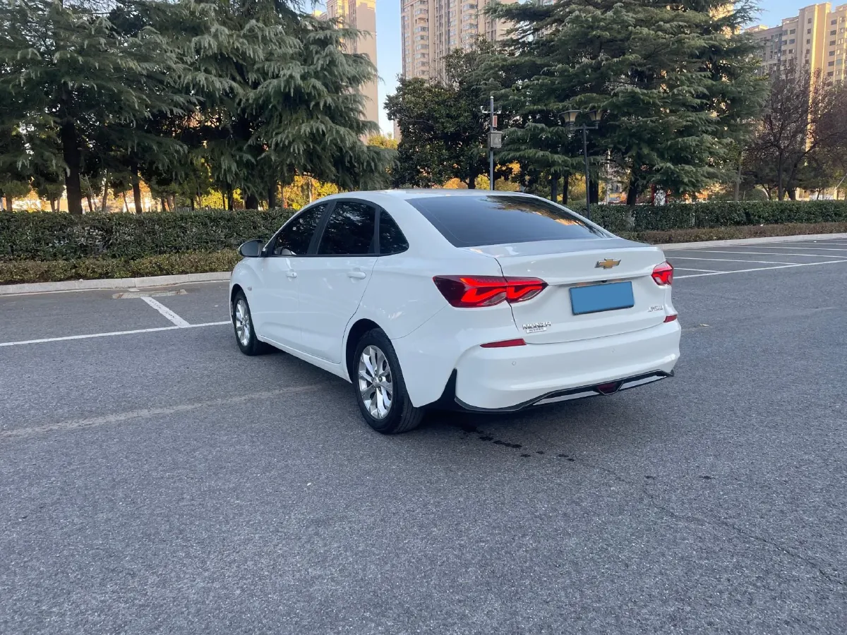 2023 Chevrolet Monza 1.5L 113HP L4 6DCT,autocango,china used car exporter,china ev exporter,chinese used car exporter,chinese used ev exporter