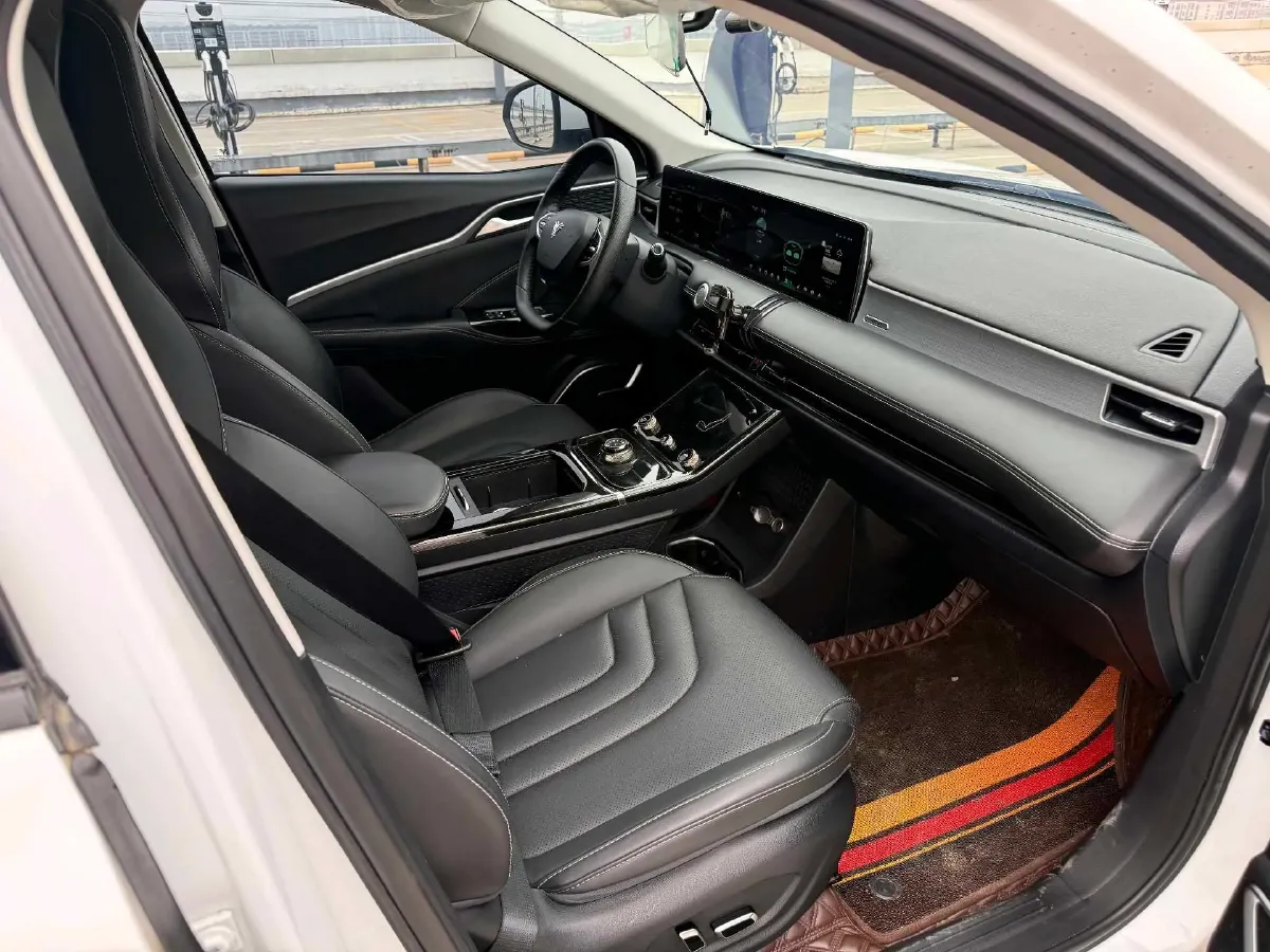 2022 MAXUS D60 1.5T 169HP L4 7DCT,autocango,china used car exporter,china ev exporter,chinese used car exporter,chinese used ev exporter