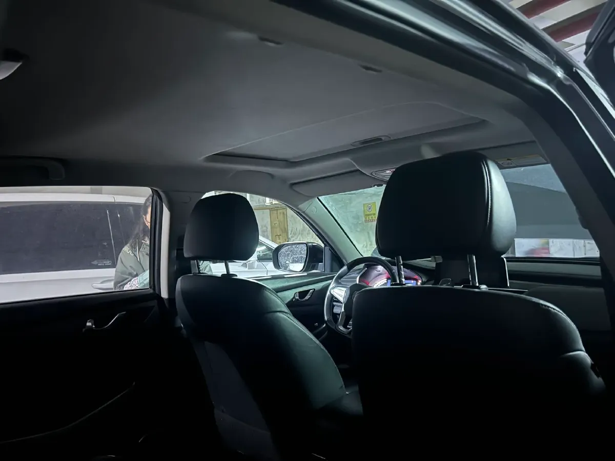 2021 ChangAn CS75 1.5T 178HP L4 7DCT,autocango,china used car exporter,china ev exporter,chinese used car exporter,chinese used ev exporter