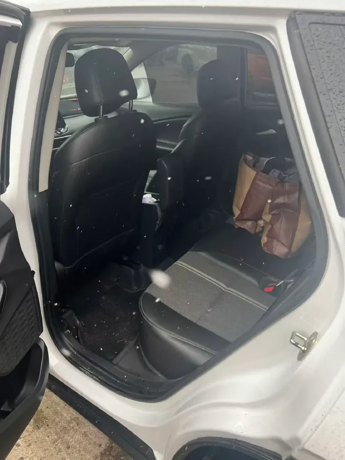 2019 Chevrolet Trax 1.0T 125HP L3 6AT,autocango,china used car exporter,china ev exporter,chinese used car exporter,chinese used ev exporter