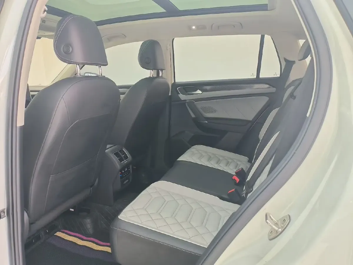 2023 Volkswagen Tayron 1.5T 160HP L4 7DCT,autocango,china used car exporter,china ev exporter,chinese used car exporter,chinese used ev exporter