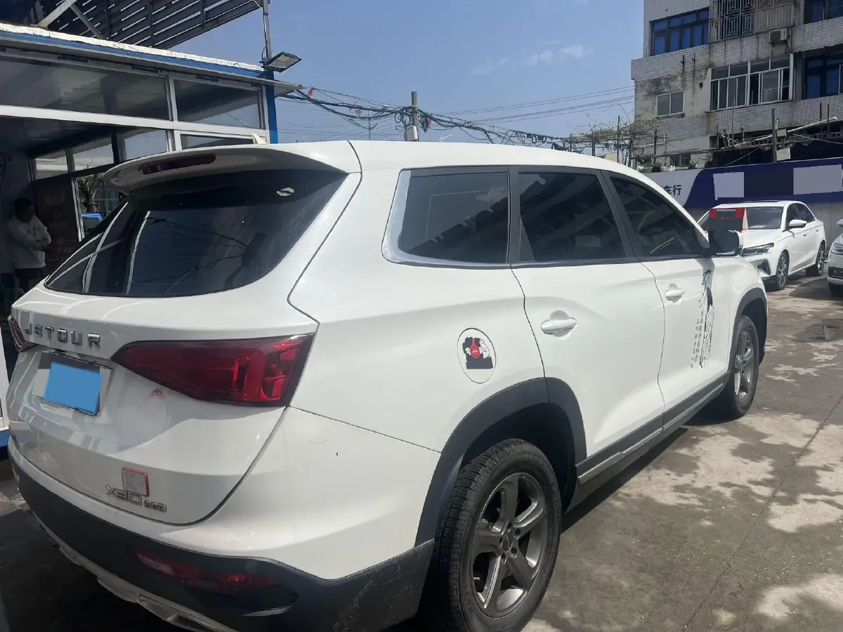 2019 Jetour X90 1.5T 147HP L4 6MT,autocango,china used car exporter,china ev exporter,chinese used car exporter,chinese used ev exporter