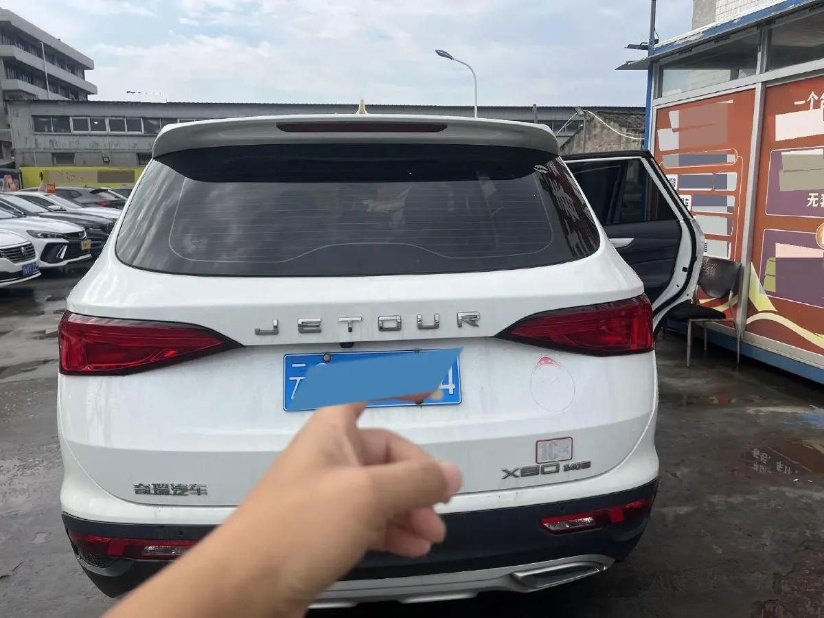 2019 Jetour X90 1.5T 147HP L4 6MT,autocango,china used car exporter,china ev exporter,chinese used car exporter,chinese used ev exporter
