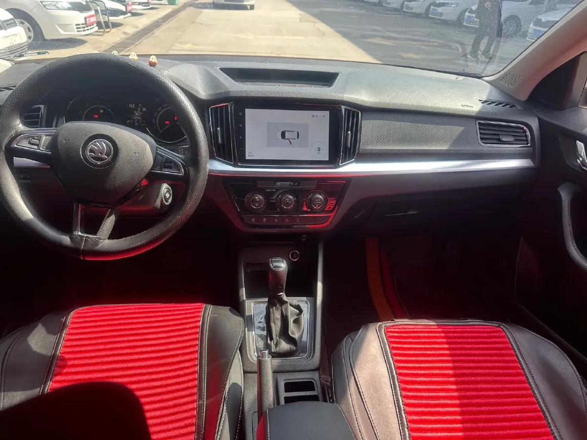 2024 Skoda Kamiq 1.5L 109HP L4 6AT,autocango,china used car exporter,china ev exporter,chinese used car exporter,chinese used ev exporter