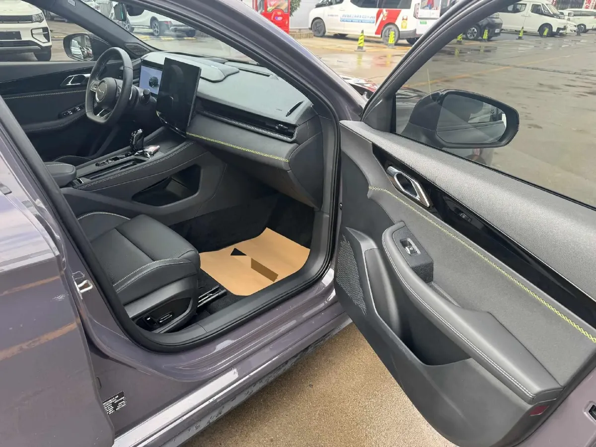 2025 LYNK&CO 03 2.0T 254HP L4 7DCT,autocango,china used car exporter,china ev exporter,chinese used car exporter,chinese used ev exporter