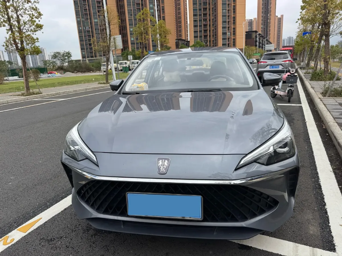 2023 Roewe i5 1.5L 129HP L4 CVT,autocango,china used car exporter,china ev exporter,chinese used car exporter,chinese used ev exporter