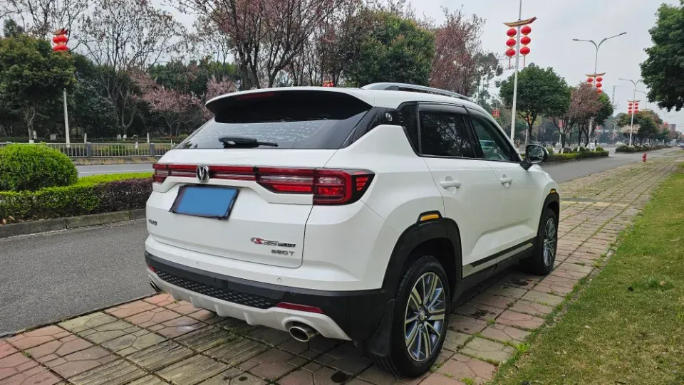 2019 ChangAn CS35 Plus 1.4T 158HP L4 7DCT,autocango,china used car exporter,china ev exporter,chinese used car exporter,chinese used ev exporter