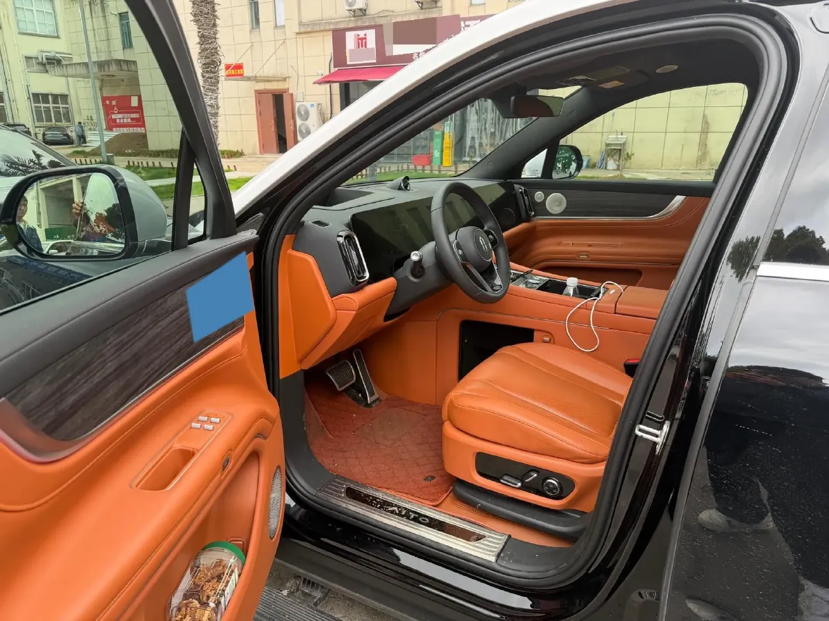 2024 AITO AITO M9 1.5T 152HP L4 REEV 42KWH,autocango,china used car exporter,china ev exporter,chinese used car exporter,chinese used ev exporter