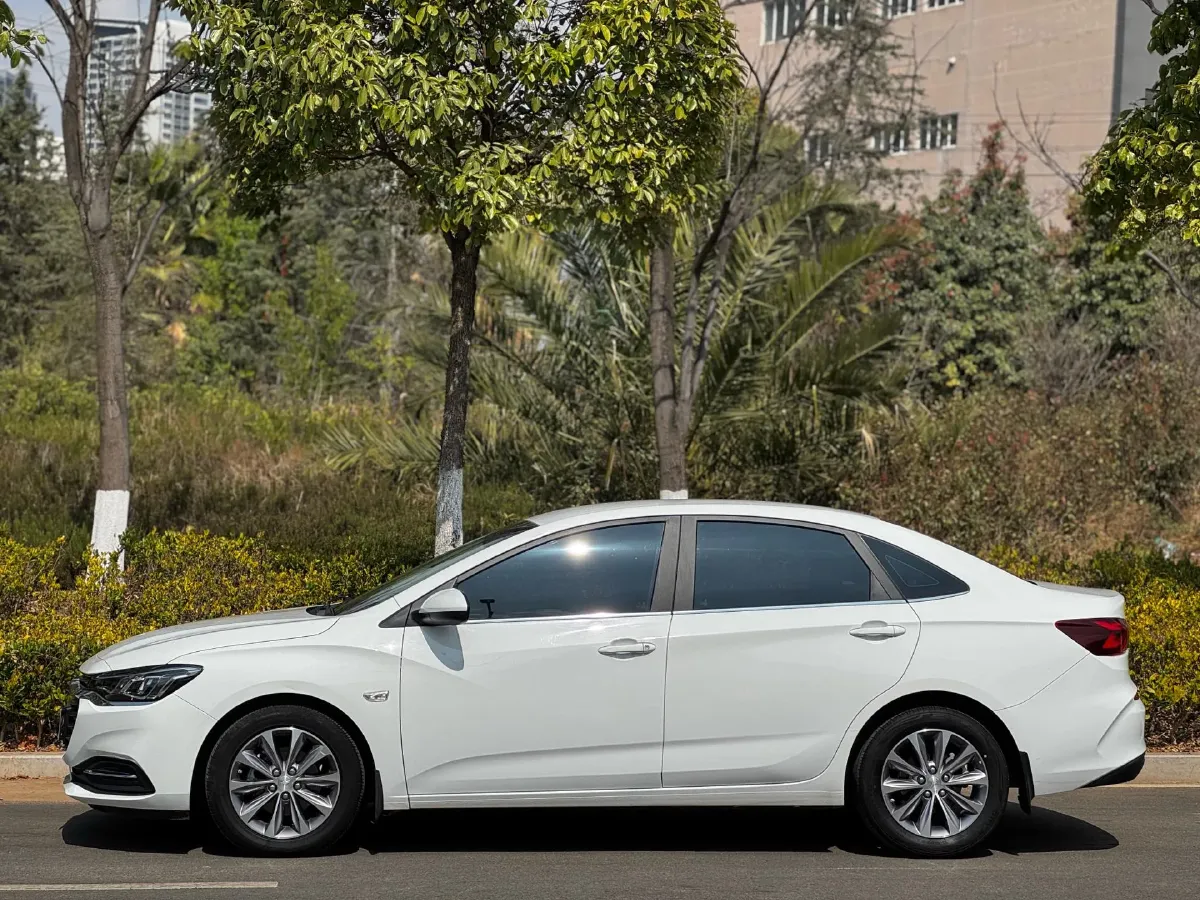 2022 Chevrolet Monza 1.5L 113HP L4 6AT,autocango,china used car exporter,china ev exporter,chinese used car exporter,chinese used ev exporter