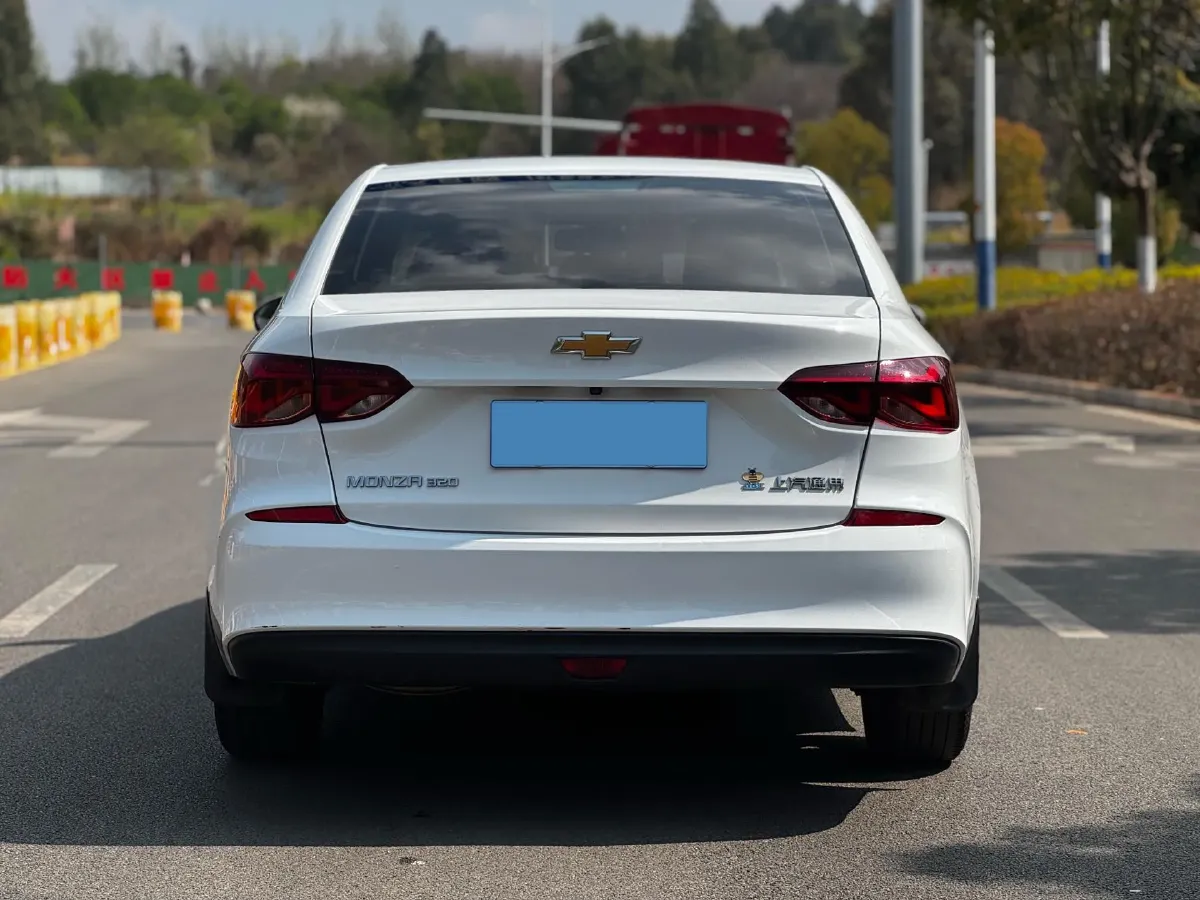 2022 Chevrolet Monza 1.5L 113HP L4 6AT,autocango,china used car exporter,china ev exporter,chinese used car exporter,chinese used ev exporter