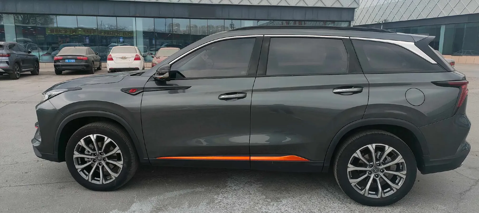 2020 ChangAn CS75 Plus 2.0T 233HP L4 8AT,autocango,china used car exporter,china ev exporter,chinese used car exporter,chinese used ev exporter