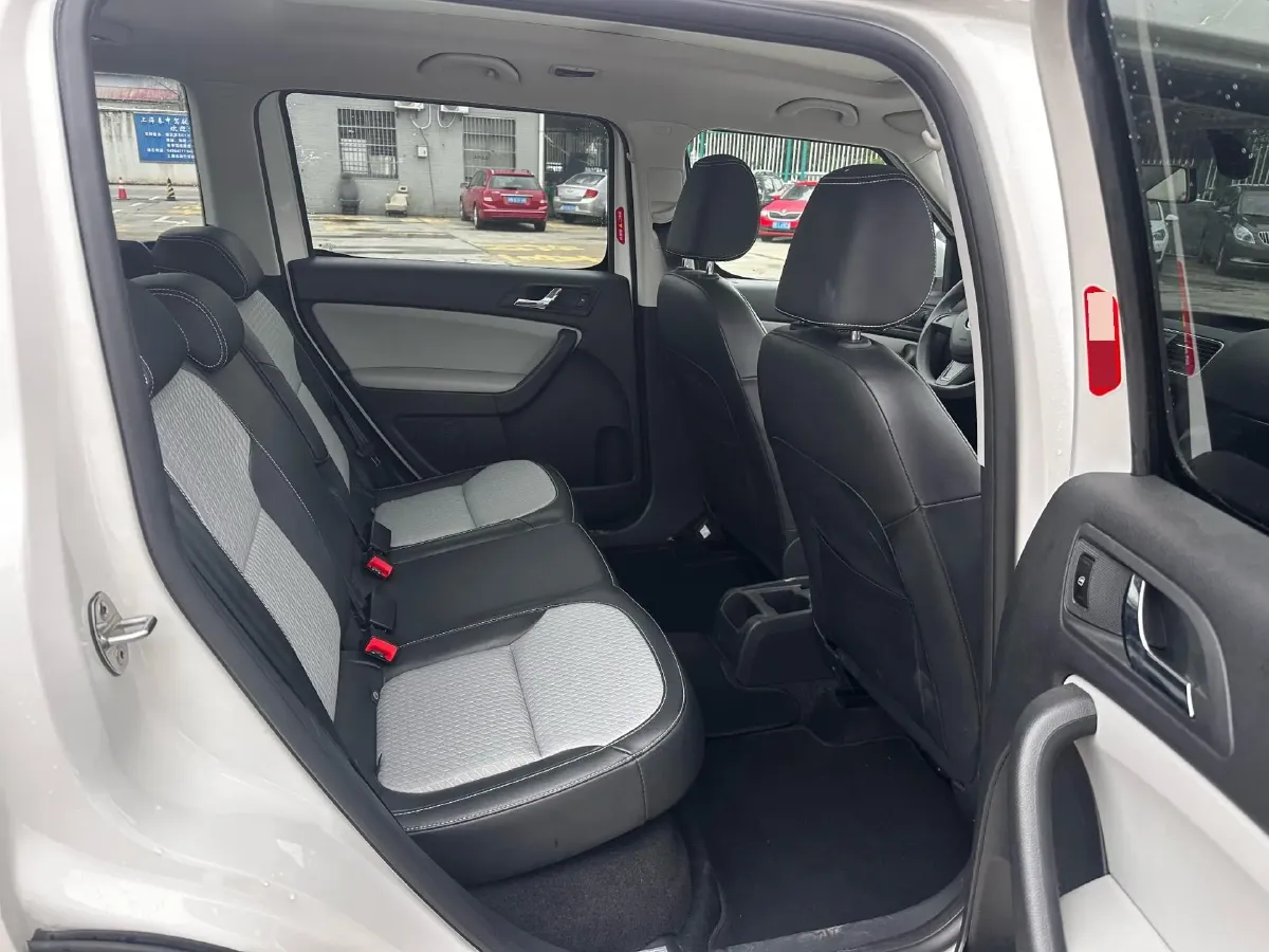 2017 Skoda Yeti 1.4T 150HP L4 7DCT,autocango,china used car exporter,china ev exporter,chinese used car exporter,chinese used ev exporter