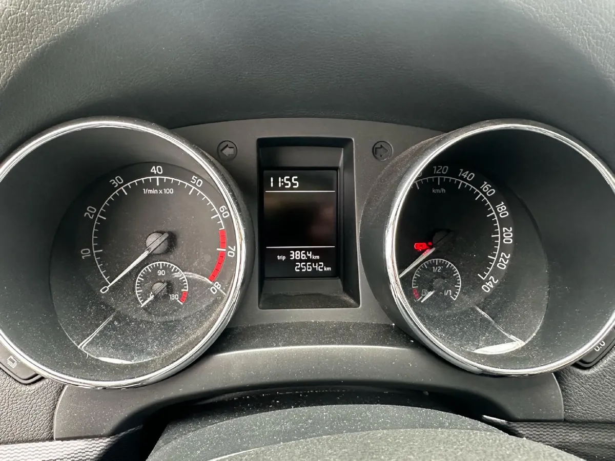 2017 Skoda Yeti 1.4T 150HP L4 7DCT,autocango,china used car exporter,china ev exporter,chinese used car exporter,chinese used ev exporter