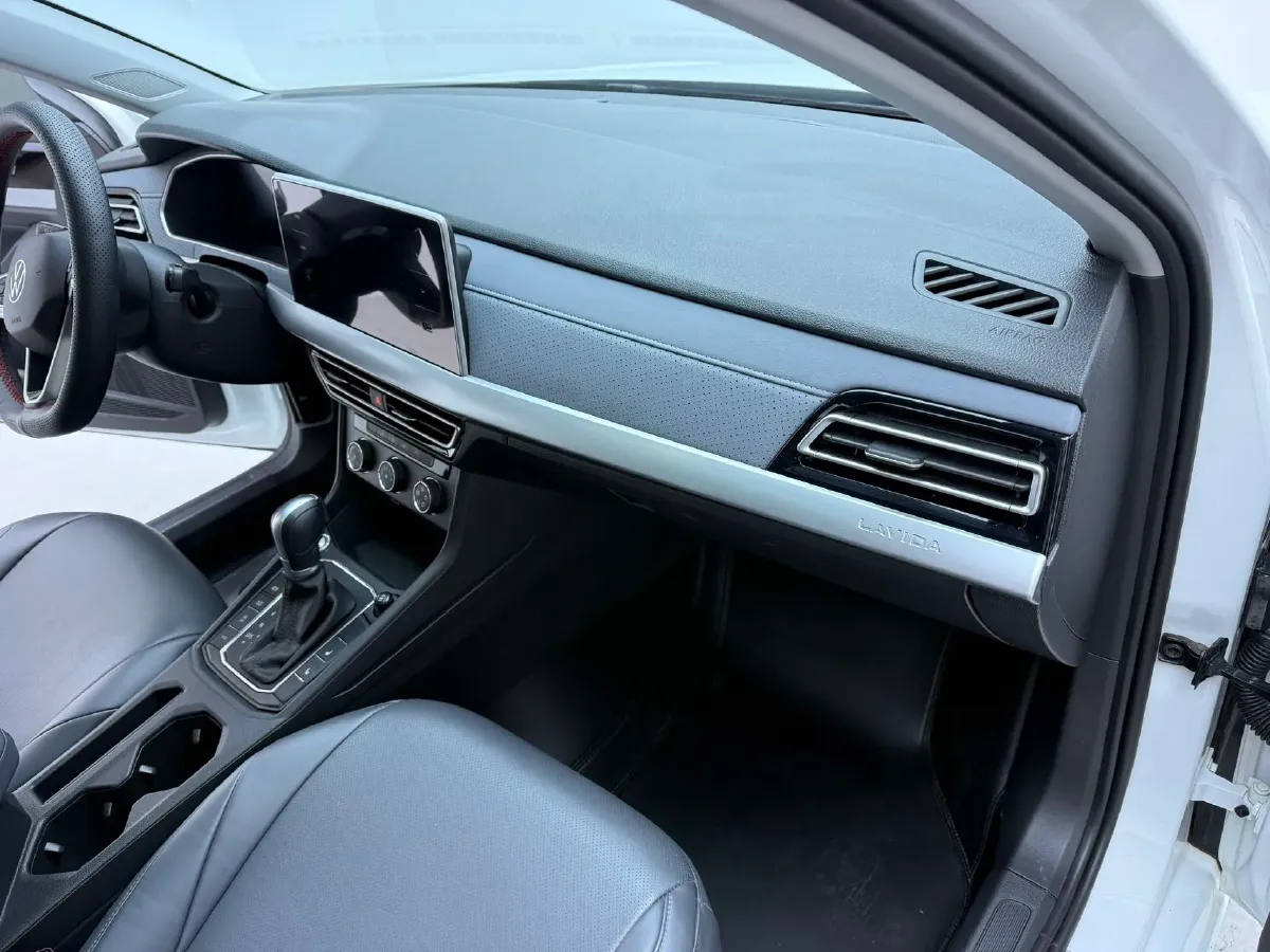 2023 Volkswagen Lavida 1.4T 150HP L4 7DCT,autocango,china used car exporter,china ev exporter,chinese used car exporter,chinese used ev exporter